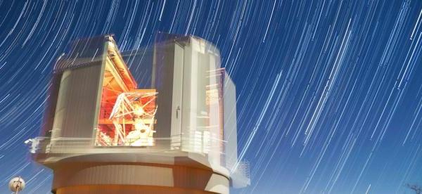 Photo of stars smeared across the night sky using exposure